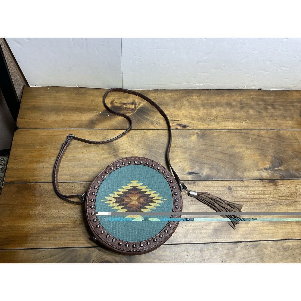 Blazin Roxx Aztec Southwestern Womens Purse Round Handbag Tassel